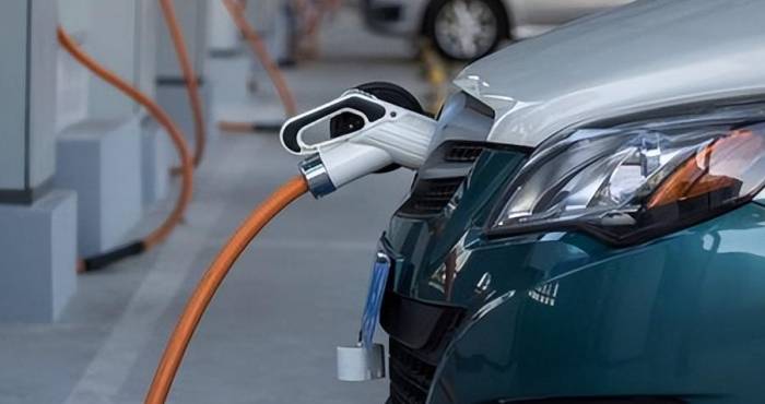 China's Largest Auto Group Surpasses Tesla, VW to Rank 4th Globally