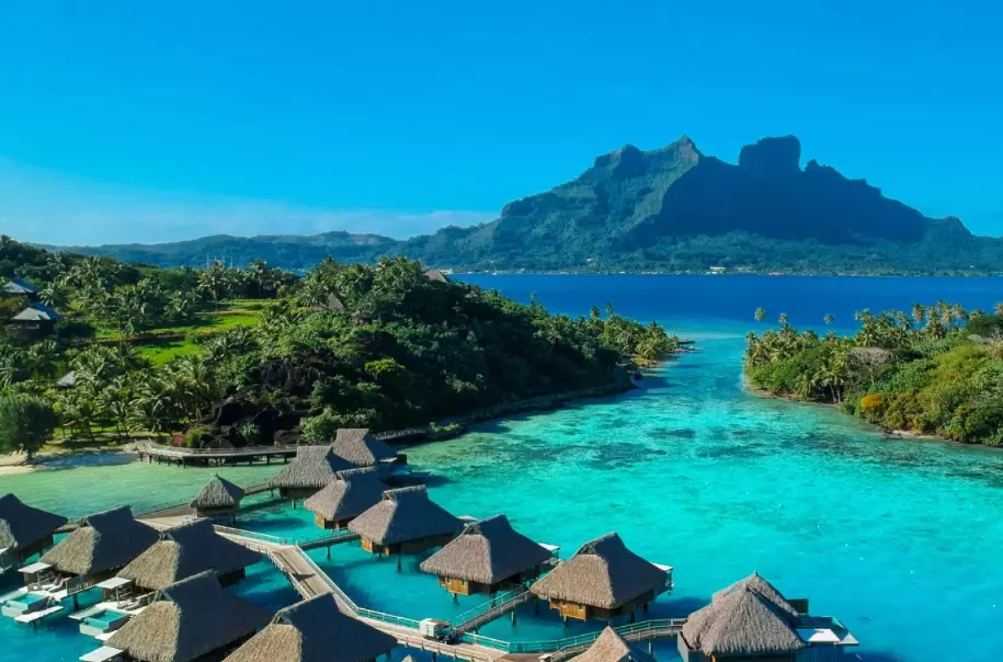 Tahiti islands travel