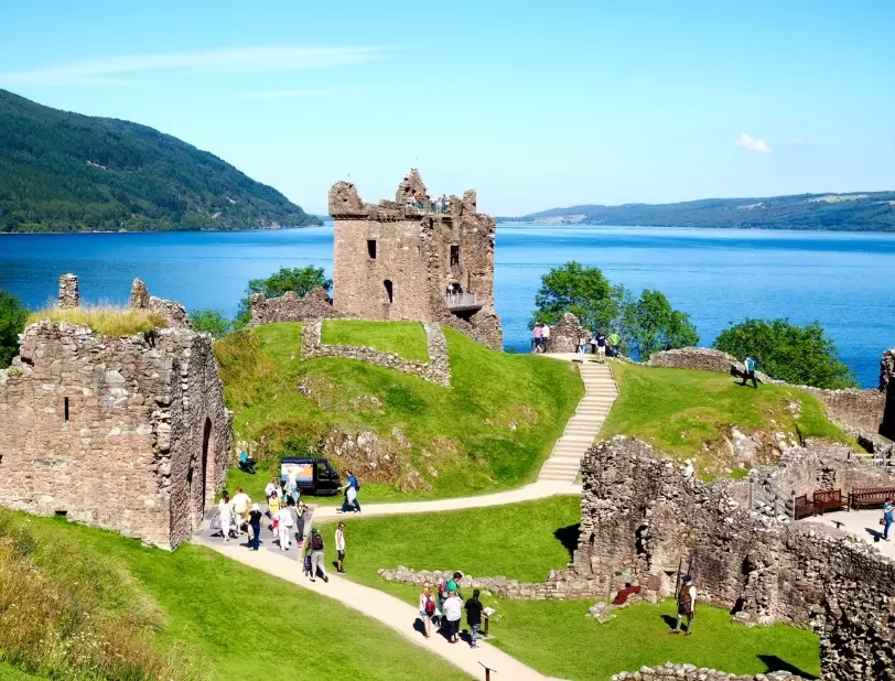 Your Ultimate Scotland Tourism Guide: Castles, Highlands & Whisky