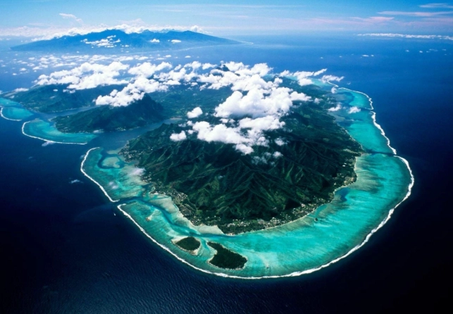 Is Tahiti Good for Tourists? An Honest Travel Guide (Pros, Cons & Tips)