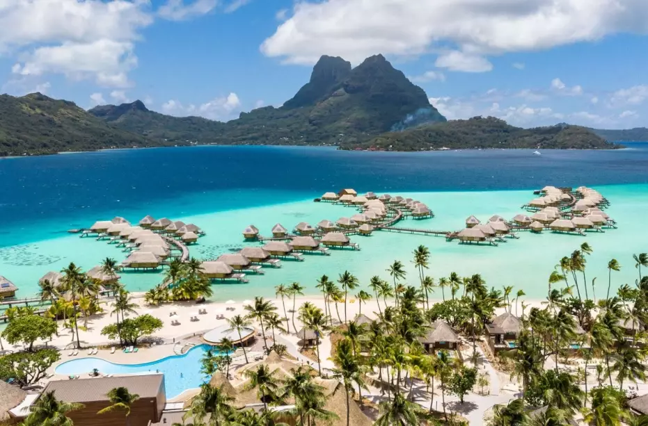 Tahiti vs Bora Bora: Which Tropical Paradise is Nicer for You?