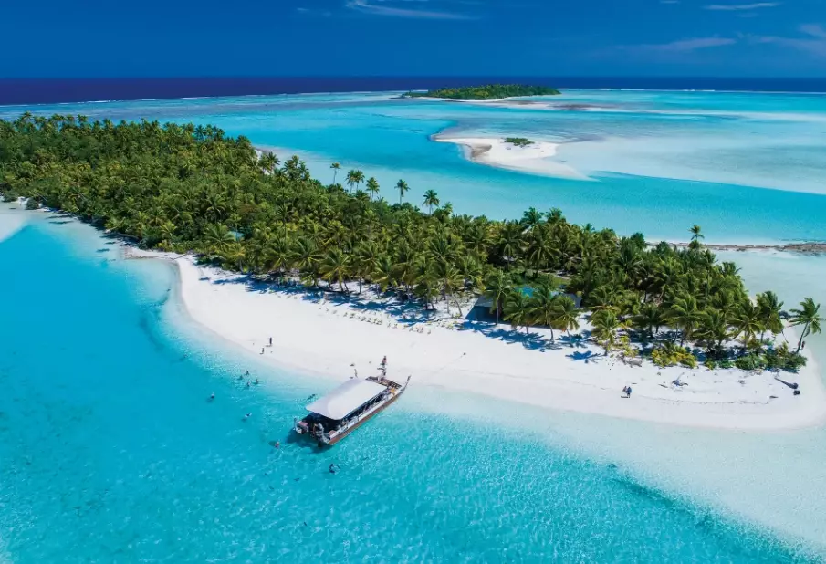Cook Islands for Tourists: An Honest Pros, Cons & Travel Guide