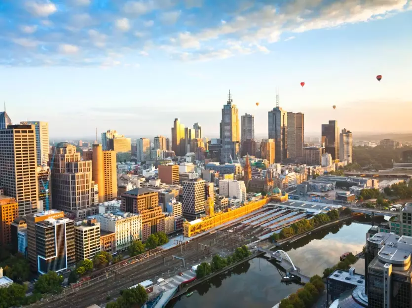 Melbourne visitor numbers