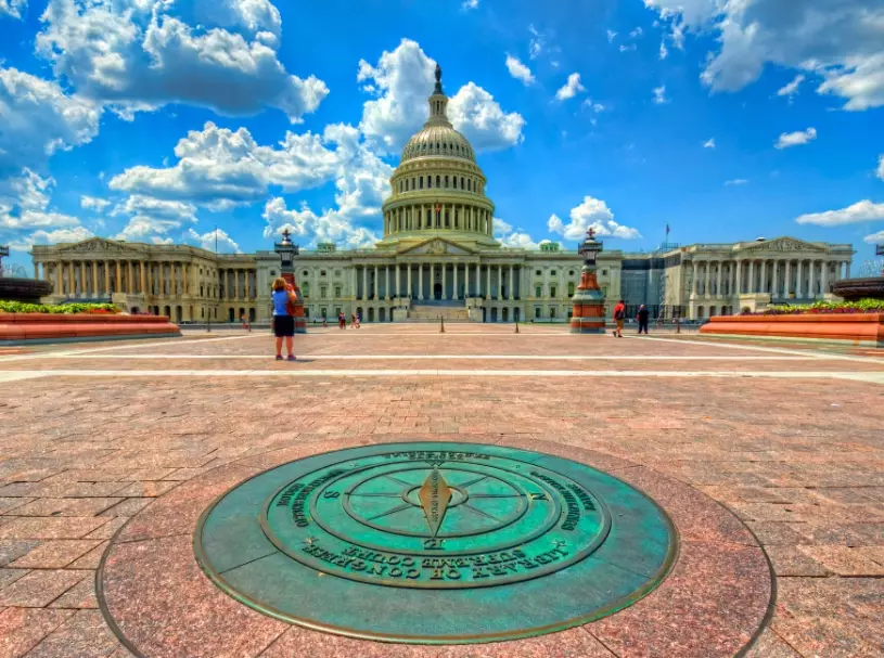 can americans travel to canada