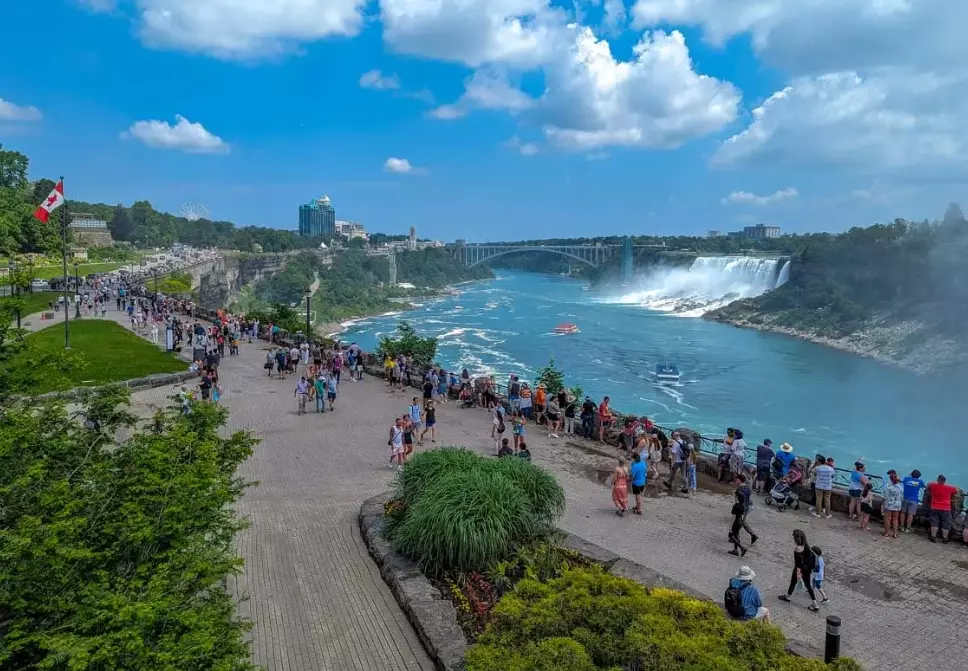 Canada tourist destinations