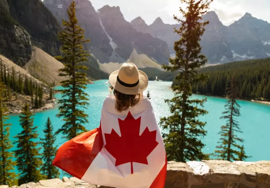 popular places to visit in Canada