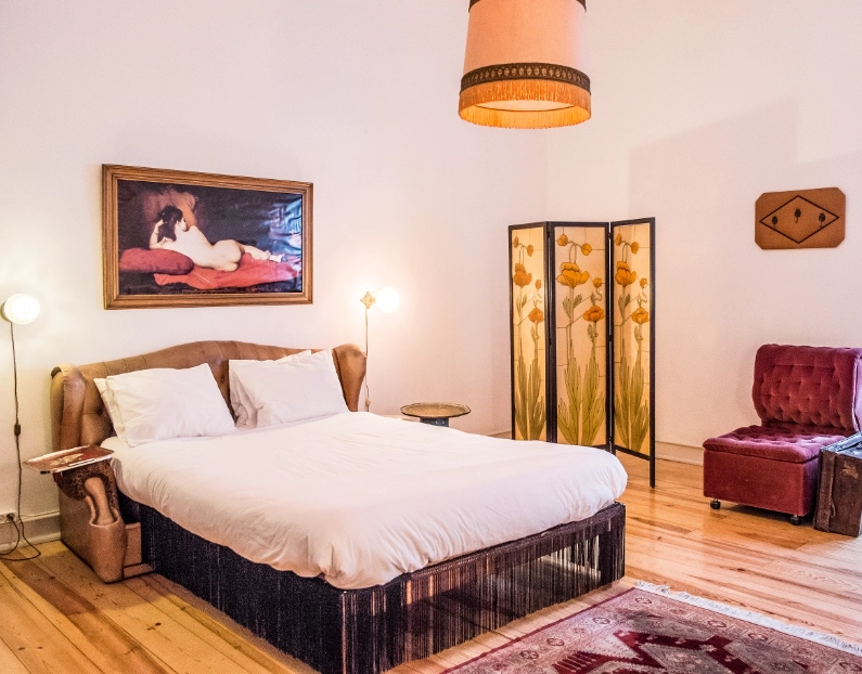 cheap private rooms Europe