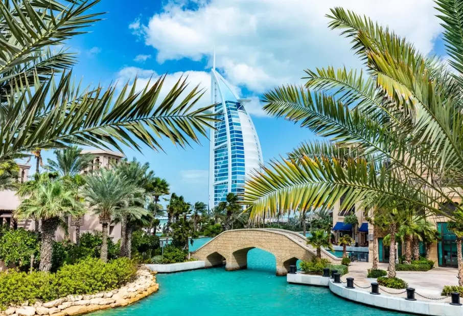Is Dubai Good for Tourists? Pros, Cons & Essential Tips