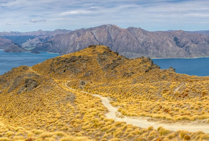 April travel New Zealand