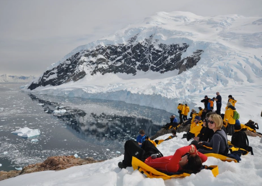 visit antarctica cost