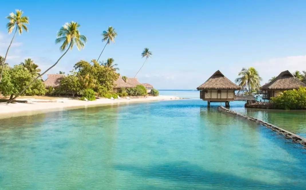 Fiji Honeymoon Guide: Top Romantic Places & Resorts