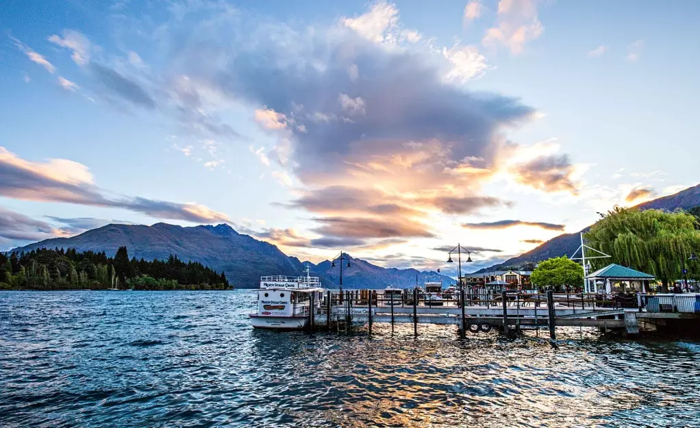 New Zealanders and Americans: A Genuine Friendship Explained