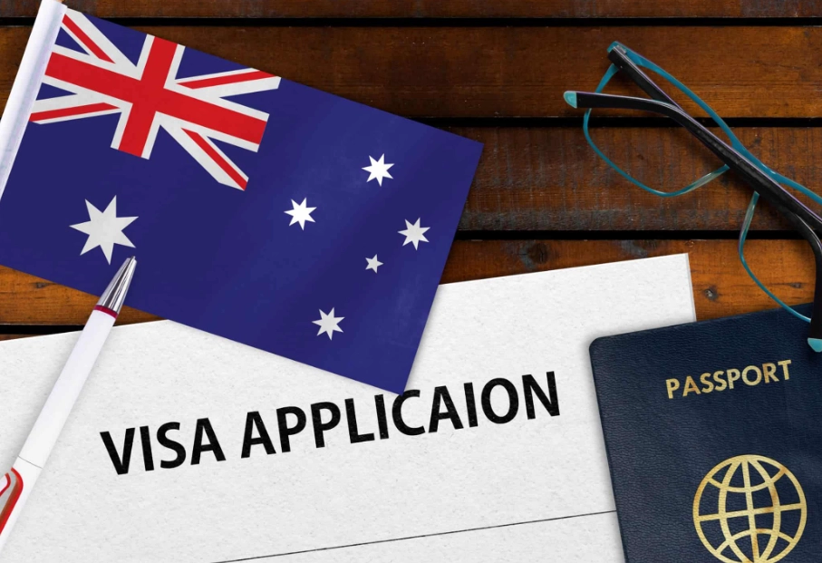 Do US citizens need a visa for Australia or New Zealand?